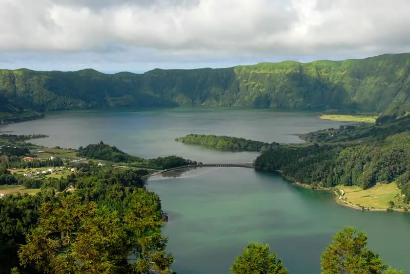 Sete Cidades vulkáni kráter ikertava